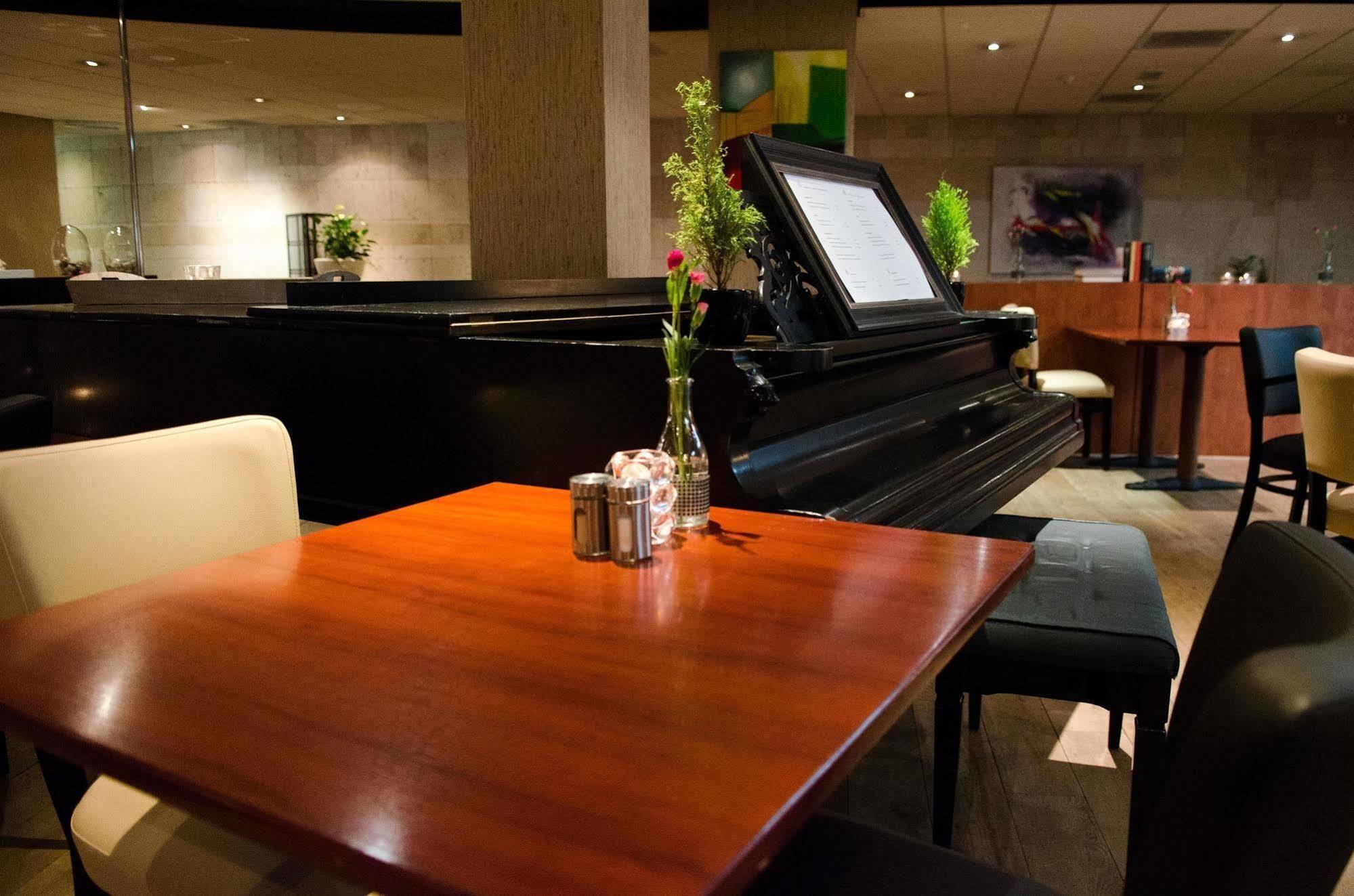 Fletcher Hotel-Restaurant Weert Esterno foto